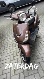 Sym fiddle 02 bruin, Fietsen en Brommers, Scooters | SYM, Ophalen, Maximaal 45 km/u, 49 cc, Zo goed als nieuw