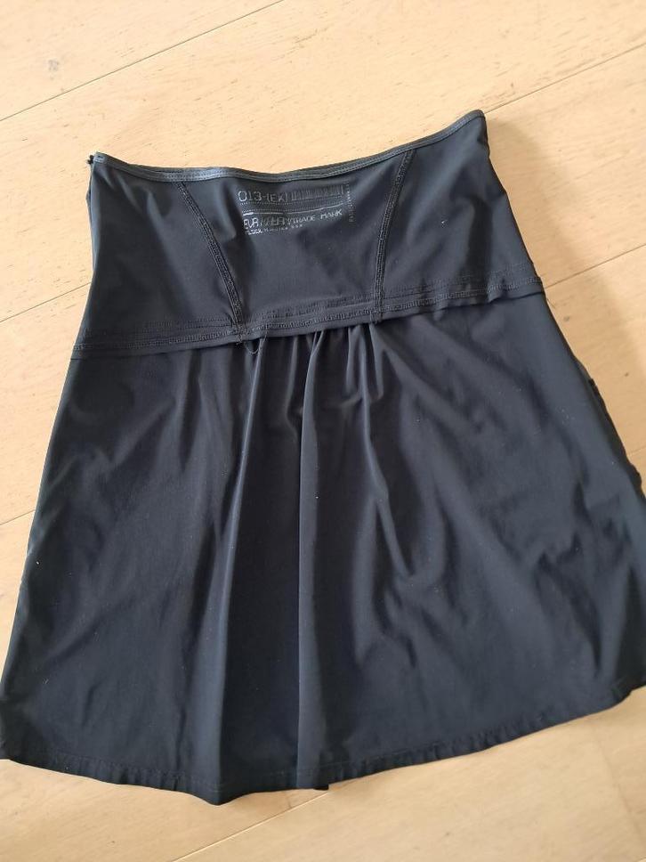 Dames rok Eva Kyan zwart klokkend, Kleding | Dames, Rokken, Zo goed als nieuw, Maat 38/40 (M), Zwart, Onder de knie, Ophalen of Verzenden