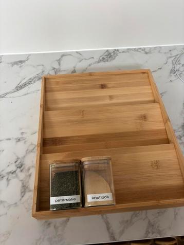 Kruidenrekje beschikbaar voor biedingen