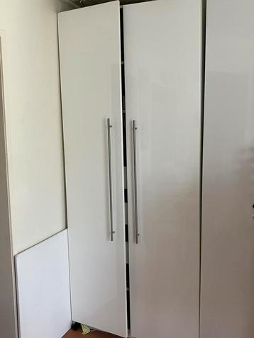 Ikea Pax witte hoogglans  deuren en planken beschikbaar voor biedingen