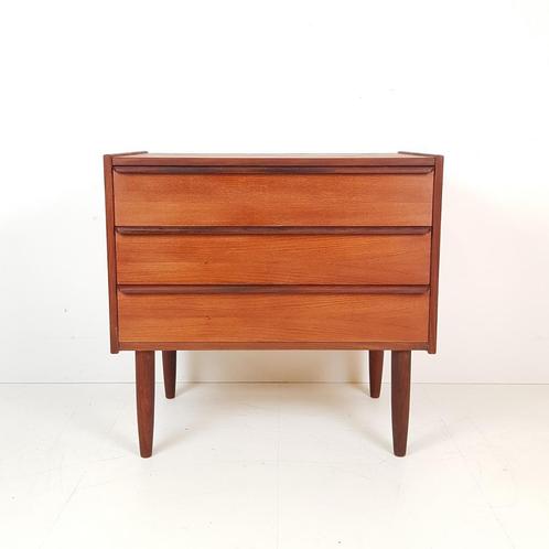 Vintage Danish chestdrawer teak fineer ladenkastje deens, Huis en Inrichting, Kasten | Ladekasten, Gebruikt, Ophalen of Verzenden