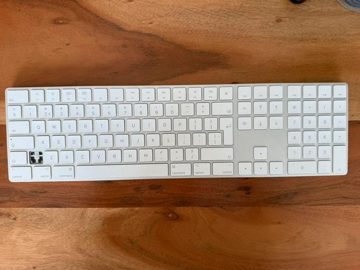 Apple Keyboard Toetsenbord A1843, Computers en Software, Toetsenborden, Gebruikt, Qwerty, Draadloos, Ophalen