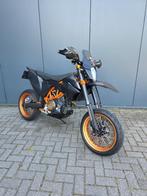 KTM 690 SMC-R 2017, Particulier, 1 cilinder, SuperMoto, Meer dan 35 kW