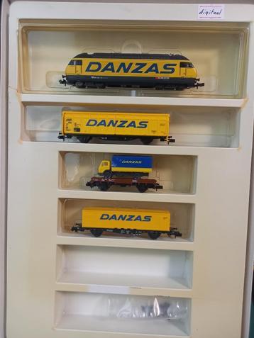 Minitrix 11411 Set SBB Danzas Re460 digitaal beschikbaar voor biedingen