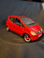 Rode Mercedes-Benz A-Klasse Modelauto, Hobby en Vrije tijd, Modelauto's | 1:18, Ophalen of Verzenden, Zo goed als nieuw, Auto