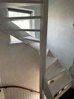 Vaste zoldertrap plaatsen, Doe-het-zelf en Verbouw, Ladders en Trappen, Ophalen of Verzenden, Zo goed als nieuw, 4 meter of meer