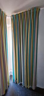 2 gordijnen, Ophalen