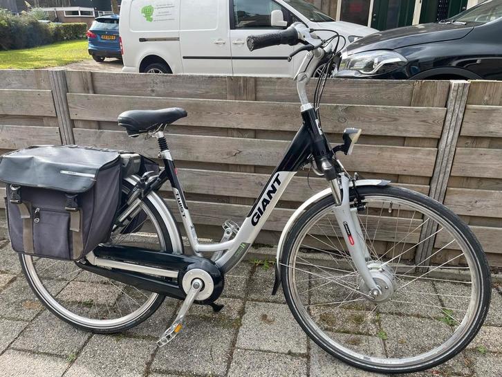 Giant twist go double 8 versn 50 frame 28 inc, Fietsen en Brommers, Elektrische fietsen, Zo goed als nieuw, Giant, 47 tot 51 cm