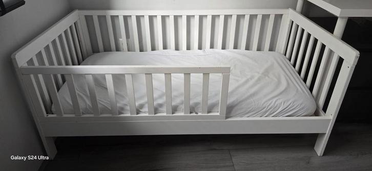 Peuter/kleuter bed in goede staat, Kinderen en Baby's, Kinderkamer | Bedden, Zo goed als nieuw, Minder dan 140 cm, 70 tot 85 cm