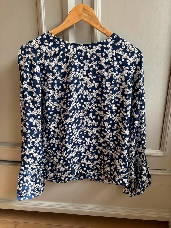 Samsoe & Samsoe mooie top/ blouse S blauw wit bloem, Kleding | Dames, Blouses en Tunieken, Maat 36 (S), Blauw, Ophalen of Verzenden