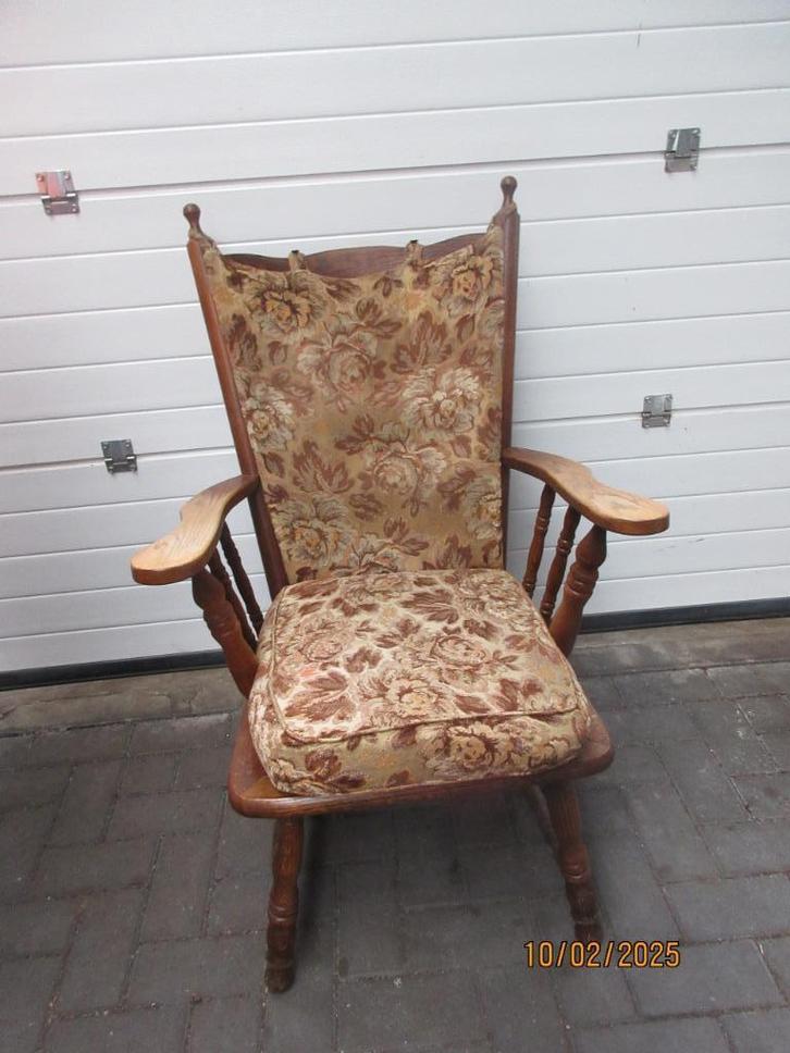 leunstoel - senioren stoel, Huis en Inrichting, Stoelen, Gebruikt, Eén, Hout, Stof, Bruin, Ophalen