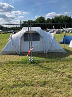 Quechua opblaasbare tent,  6 dagen gebruikt, 4 pers., Ophalen of Verzenden, Zo goed als nieuw, Tot en met 4