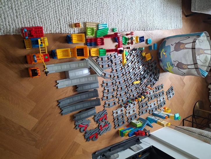 Duplo treinset (2 locomotieven), Kinderen en Baby's, Speelgoed | Duplo en Lego, Gebruikt, Duplo, Complete set, Ophalen of Verzenden