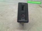 AUX POORT USB Volkswagen Golf VII (AUA) (5Q0035726E), Auto-onderdelen, Gebruikt, Volkswagen