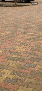 Gevraagd bonte h klinkers +/- 100m2, Tuin en Terras, Tegels en Klinkers, Ophalen, Zo goed als nieuw, Beton, Klinkers