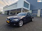 BMW 3-serie 318i Business Line NAVI PSENSOR CRUISE, Achterwielaandrijving, Zwart, Origineel Nederlands, Bedrijf
