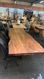 Boomstamtafel massief acacia hout (outlet), Ophalen, Zo goed als nieuw