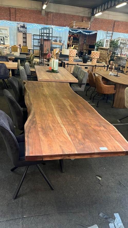 Boomstamtafel massief acacia hout (outlet), Huis en Inrichting, Woonaccessoires | Overige, Zo goed als nieuw, Ophalen
