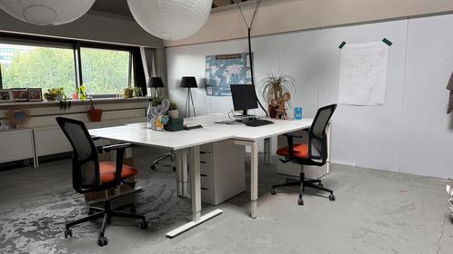 Zit- Sta Slingerburea - IKEA Skarsta  | UITVERKOOP, Huis en Inrichting, Bureaus, Zo goed als nieuw, Ophalen