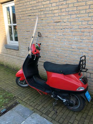 Vespa LX 50 beschikbaar voor biedingen