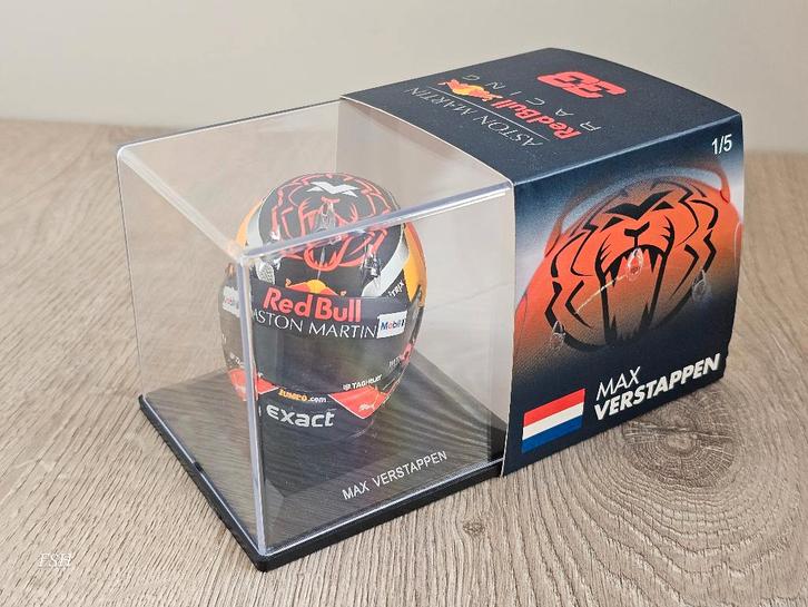 Helm Max Verstappen, 3e Spanje 2018, SPARK 1:5. NIEUWSTAAT, Verzamelen, Automerken, Motoren en Formule 1, Zo goed als nieuw, Formule 1