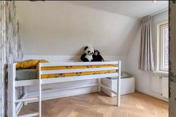 Kinderbed hoogslaper beschikbaar voor biedingen