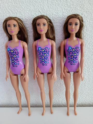 3 Barbie Beach Poppen FJD98  beschikbaar voor biedingen