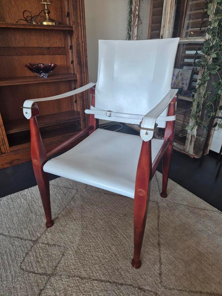 Safari stoel - Stijlvolle design klassieker, Huis en Inrichting, Stoelen, Gebruikt, Eén, Hout, Leer, Wit, Ophalen