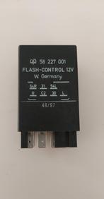 Knipperlicht relais Mercedes 58227001, Auto-onderdelen, Niet ingevuld, Mercedes-Benz, Niet ingevuld, Ophalen of Verzenden