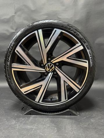 ❗️️ORIGINELE 18 INCH BERGAMO VELGEN VOLKSWAGEN GOLF 8 GTE R- beschikbaar voor biedingen