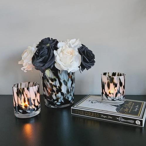 Midnight elegance..zwart wit compleet set €99,-, Huis en Inrichting, Woonaccessoires | Kandelaars en Kaarsen, Nieuw, Minder dan 25 cm