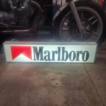 Marlboro lichtbak Vintage lichtreclame  beschikbaar voor biedingen