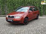 Skoda Fabia Combi 1.4-16V Comfort Automaat Airco APK Trekhaa, Gebruikt, Zwart, Origineel Nederlands, 48 €/maand