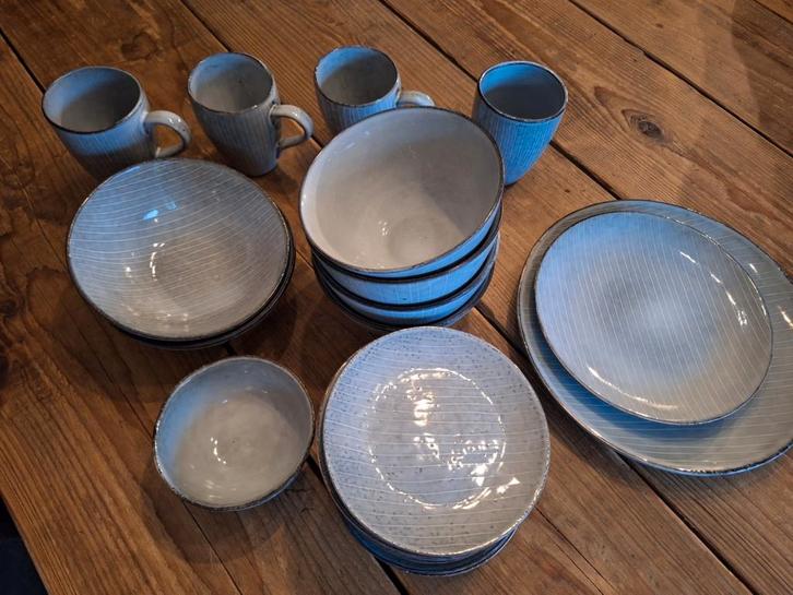 Broste Copenhagen Nordic Sea uitgebreid set, Antiek en Kunst, Antiek | Servies compleet, Ophalen of Verzenden