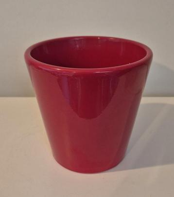 Rode Bloempot - Rond beschikbaar voor biedingen