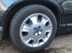 Volvo V70 stalen velgen + wieldoppen 16 inch, Ophalen, Zo goed als nieuw