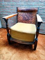 King Edward achtig antieke stoel met leer in reliëf Art deco, Antiek en Kunst, Antiek | Meubels | Stoelen en Banken, Ophalen