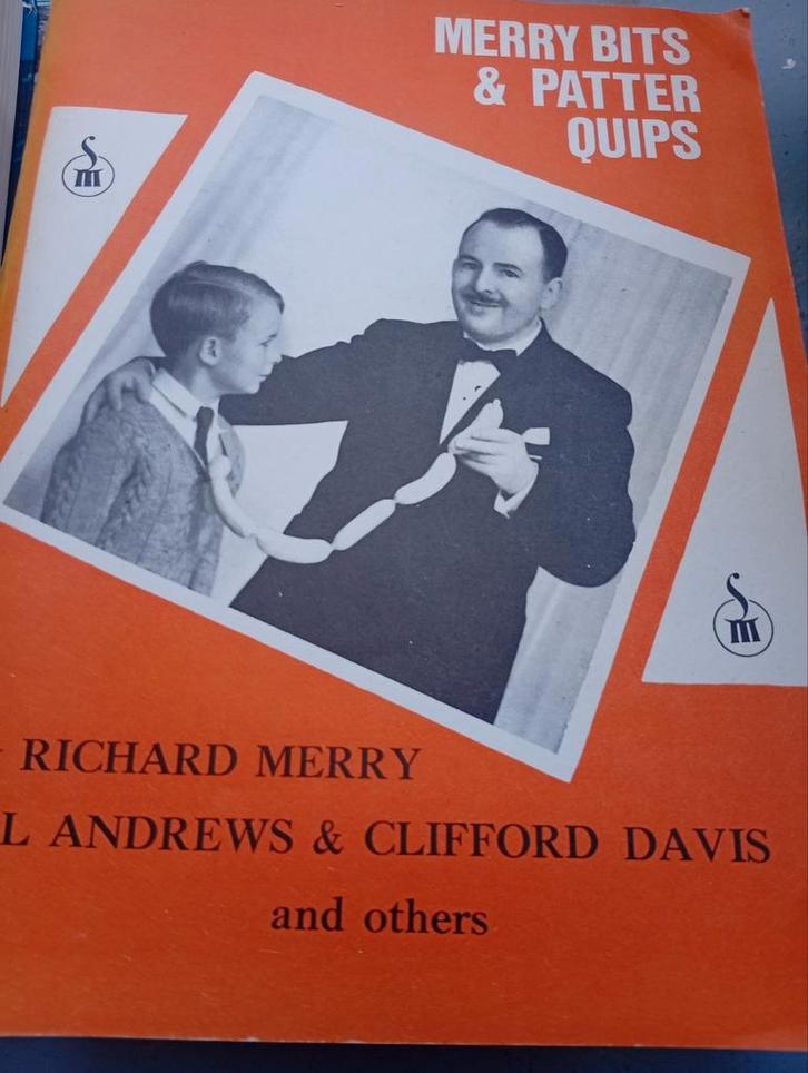 Merry Bits en Patter Quips, Boeken, Film, Tv en Media, Ophalen of Verzenden