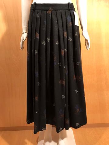 Prachtige Trachten Dirndl Rok Mt 38 Wol met Alpenbloemen!