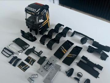 Tekno onderdelen Volvo Fh4 zwaar transport trekker beschikbaar voor biedingen