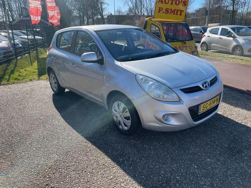 Hyundai I20 1.4i DynamicVersion AIRCO, Auto's, Hyundai, Bedrijf, Te koop, i20, ABS, Airbags, Airconditioning, Boordcomputer, Centrale vergrendeling