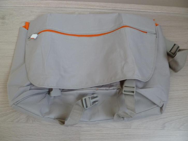 Sint? Leuke schoudertas of schooltas. Nieuw. (in verpakking), Sieraden, Tassen en Uiterlijk, Tassen | Schoudertassen, Nieuw, Grijs