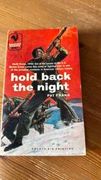 Hold back the night, Ophalen of Verzenden, Tweede Wereldoorlog, Zo goed als nieuw