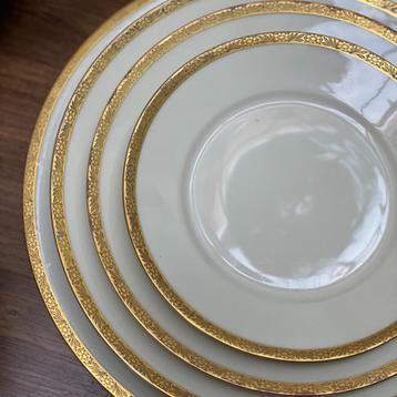 Uitgebreid Bavaria art deco 12-persoons verguld eetservies