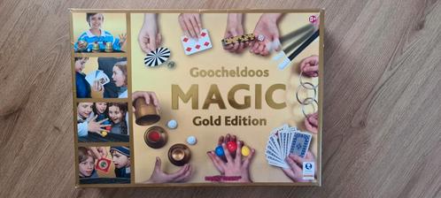 Magische Goocheldoos – Gouden Editie, Hobby en Vrije tijd, Gezelschapsspellen | Kaartspellen, Gebruikt, Ophalen of Verzenden
