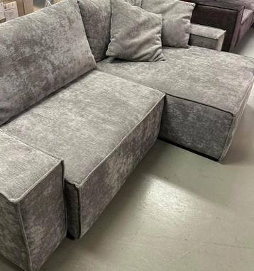 Nieuwe hoekbank met opberg/slaapfunctie. Beige grijs 