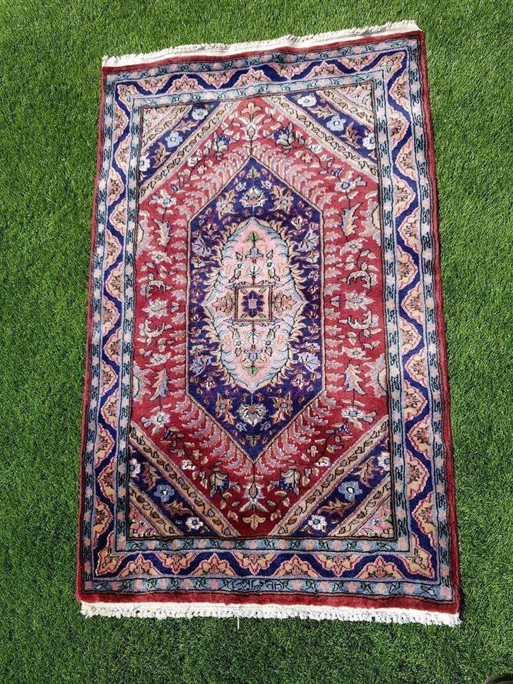 Kleedje Oosters motief, nieuwstaat. 1, Antiek en Kunst, Antiek | Woonaccessoires, Ophalen of Verzenden