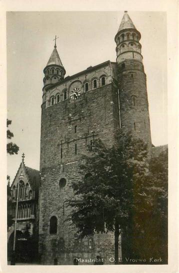 (388-499-033) Maastricht  OL Vrouwe Kerk beschikbaar voor biedingen