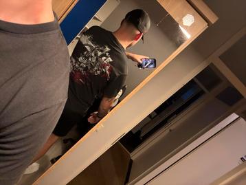 Stone island Tshirt ( uniek ) beschikbaar voor biedingen