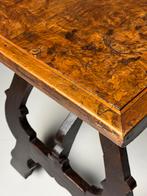 Italiaanse Console tafel 18e eeuw, Ophalen
